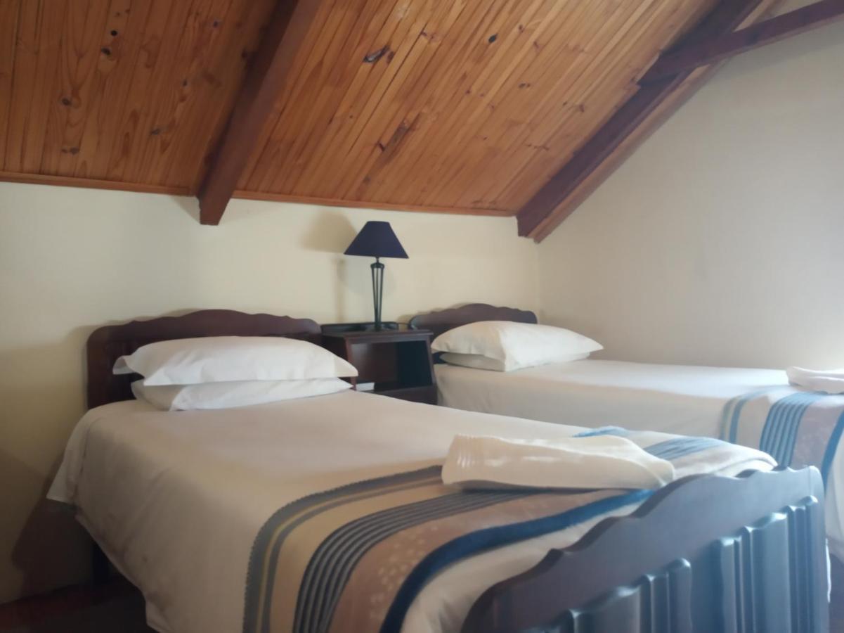 Route 62 B&B ロバートソン エクステリア 写真